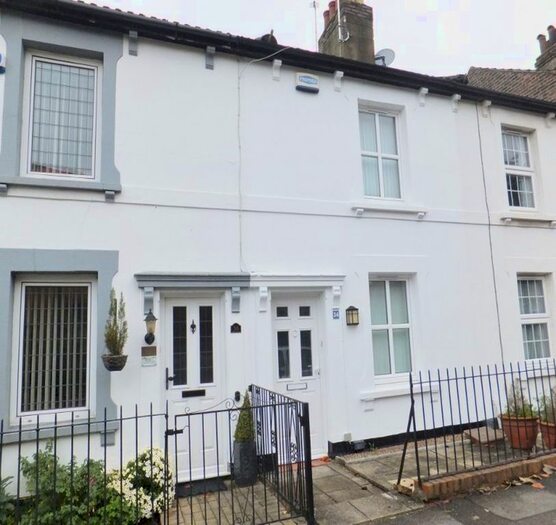 2 Bedroom Terraced House To Rent In Buckhurst Avenue, Sevenoaks, TN13
