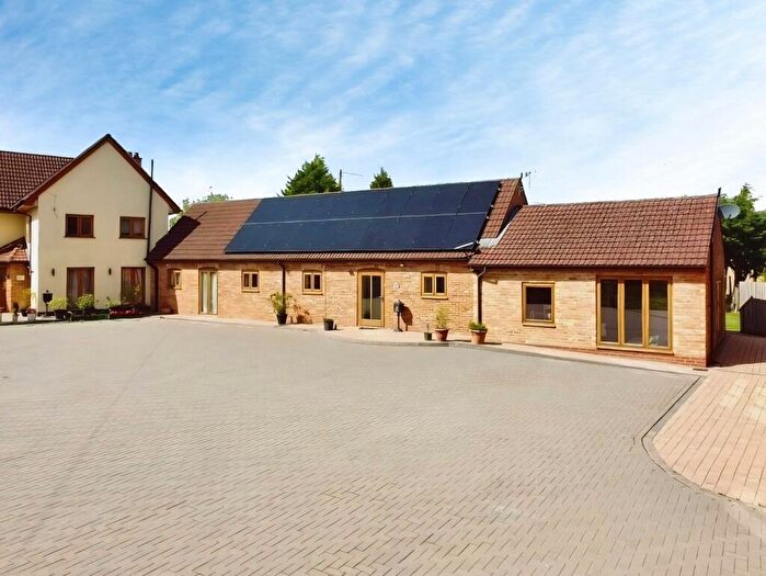3 Bedroom Bungalow For Sale In Desford Lane, Peckleton, Leicester, Leicestershire, LE9