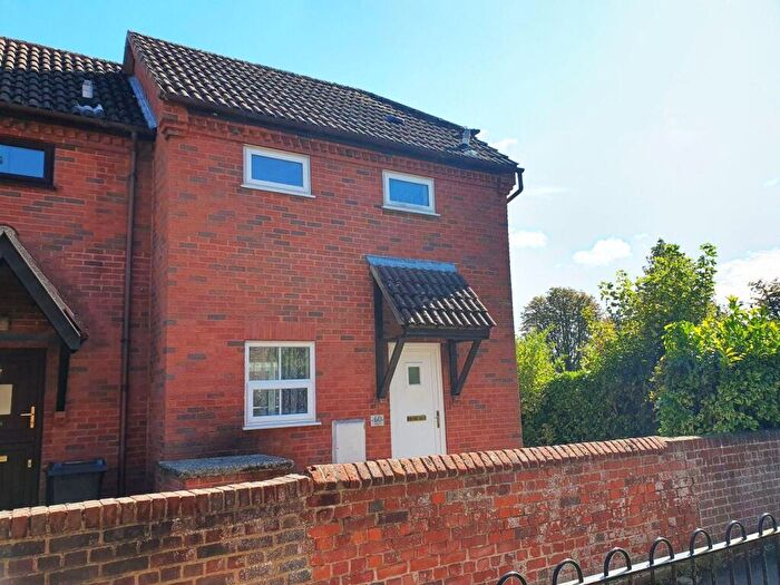 1 Bedroom End Of Terrace House To Rent In Central Newbury, RG14