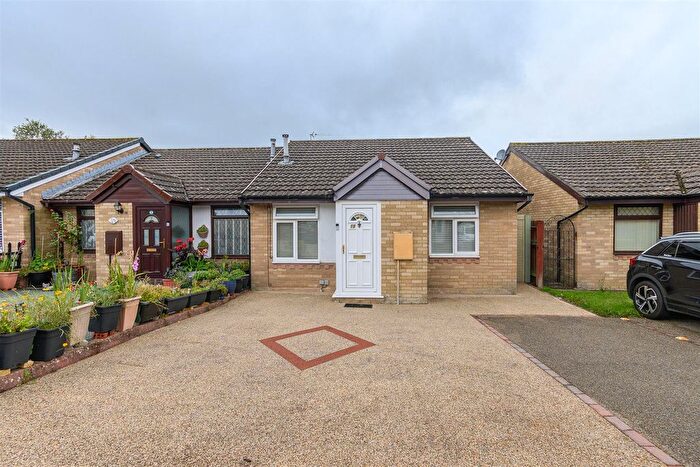 2 Bedroom Bungalow For Sale In Churchfields, Barry, CF63