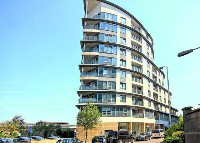 1 Bedroom Apartment To Rent In Woking, GU22