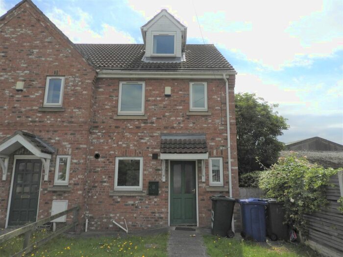 3 Bedroom Terraced House To Rent In Nutwell Lane, Armthorpe, Doncaster, DN3