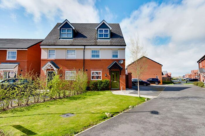 3 Bedroom Semi Detached House For Sale In Buckley Place, Moston, CW11