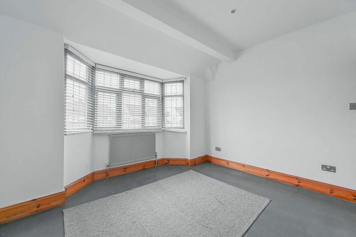 4 Bedroom Semi-Detached House To Rent In Sidcup Road, Lee, London, SE12