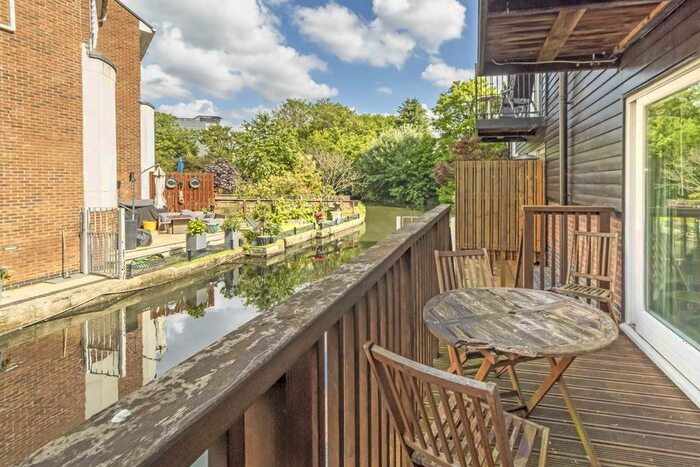 5 Bedroom Property To Rent In Tallow Road, Brentford, TW8