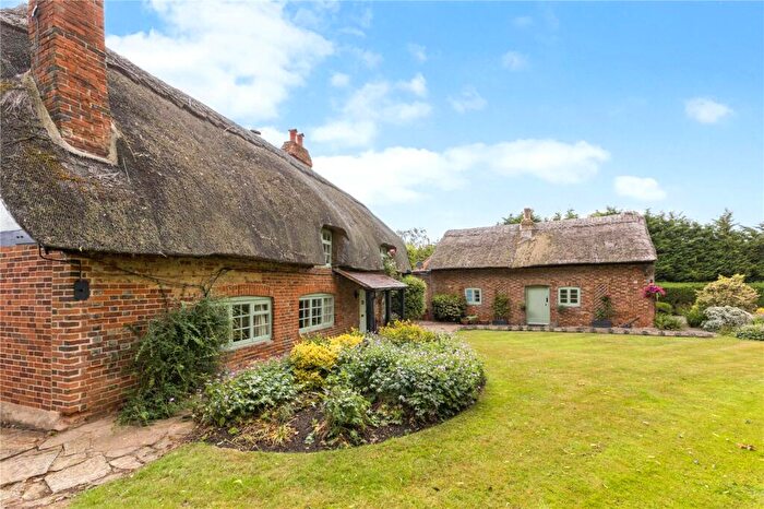 5 Bedroom Detached House For Sale In Cross End, Wavendon, Milton Keynes, Buckinghamshire, MK17