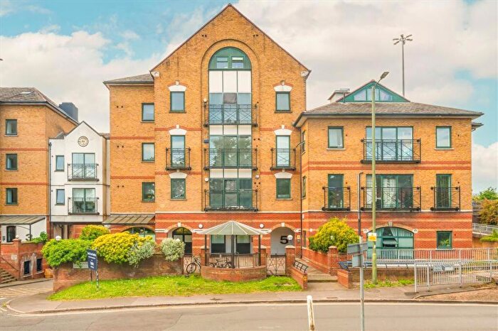 Studio To Rent In Brent Cross Gardens, Brent Cross, NW4