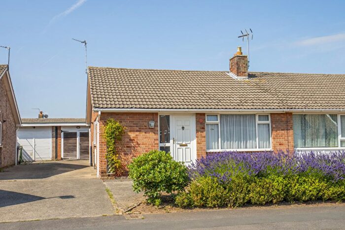 2 Bedroom Semi Detached Bungalow For Sale In Ramsey Avenue, Bishopthorpe, York, YO23