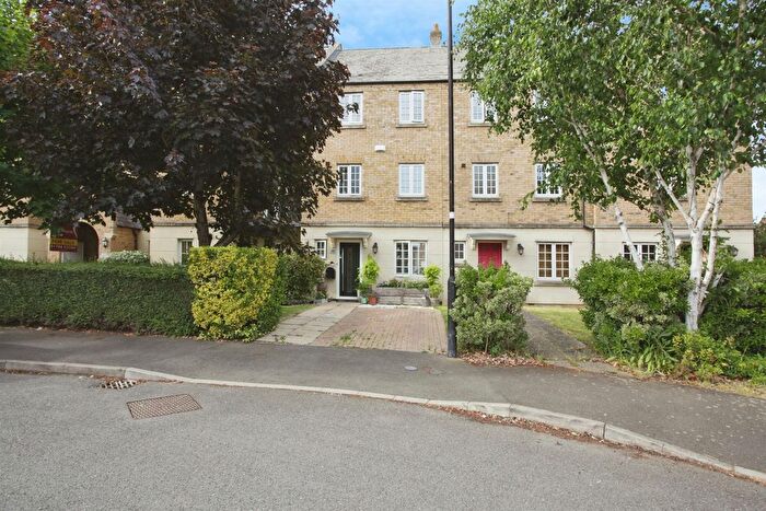 4 Bedroom Terraced House For Sale In Nightingale Gardens, Rugby, CV23