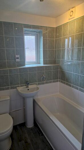 2 Bedroom End Of Terrace House To Rent In Campbells Farm Drive, Bristol, BS11