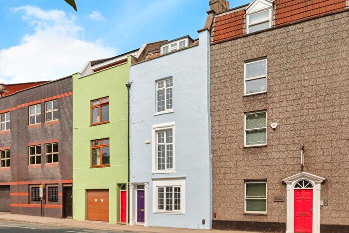 5 Bedroom Terraced House For Sale In Hotwell Road, Bristol, BS8