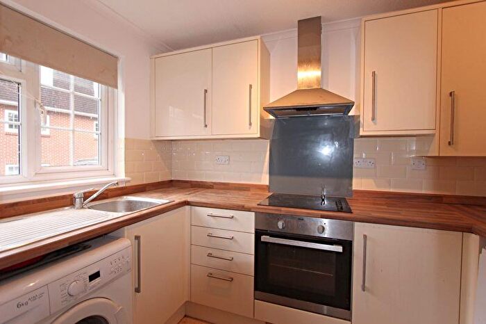 1 Bedroom Flat To Rent In Long Acre Rise, Chineham, RG24