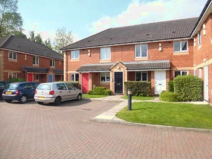 2 Bedroom Flat To Rent In Greenfield Court, Adel, Leeds, LS16