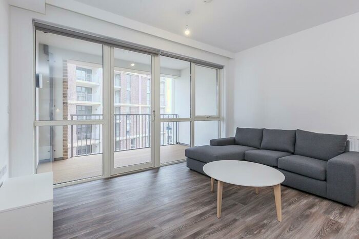 2 Bedroom Apartment To Rent In Argo Apartments, Canning Town London, E16