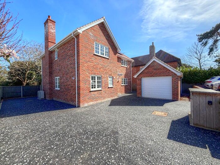 4 Bedroom Detached House To Rent In London Road, Beccles, Suffolk, NR34