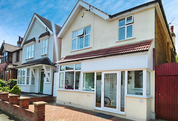 4 Bedroom House To Rent In Norman Road, Sutton, SM1