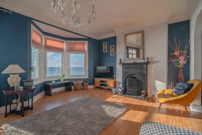 3 Bedroom Flat To Rent In Eastern Esplanade, Southend-On-Sea, SS1