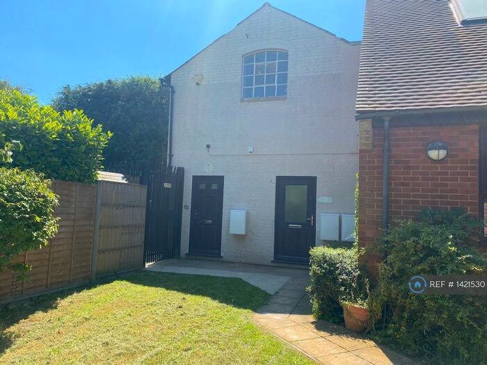 1 Bedroom Flat To Rent In Southview Avenue, Caversham, RG4