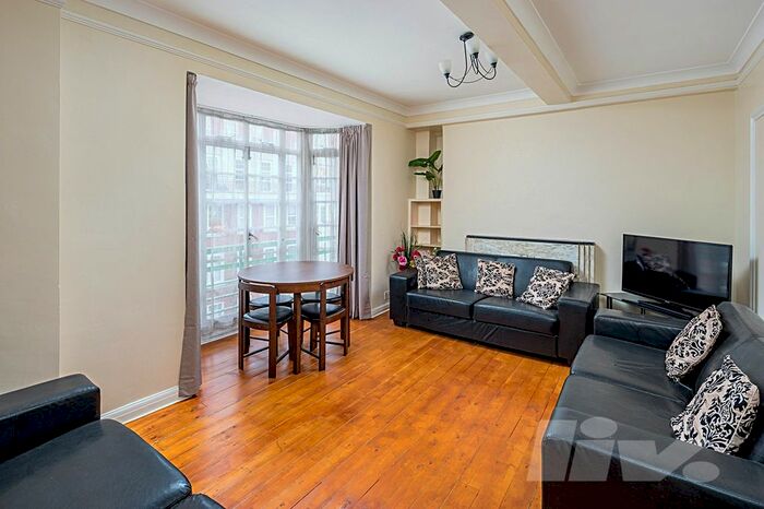 4 Bedroom Flat To Rent In Dorset House, Gloucester Place, Marylebone, NW1