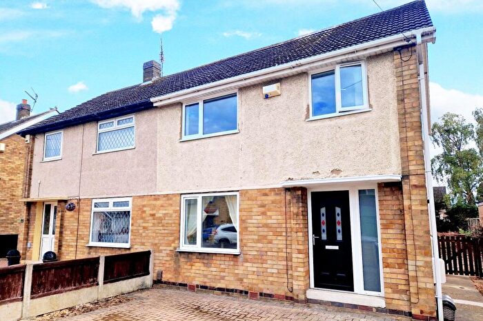 3 Bedroom Semi-Detached House To Rent In Charnwood Drive, Doncaster, DN4