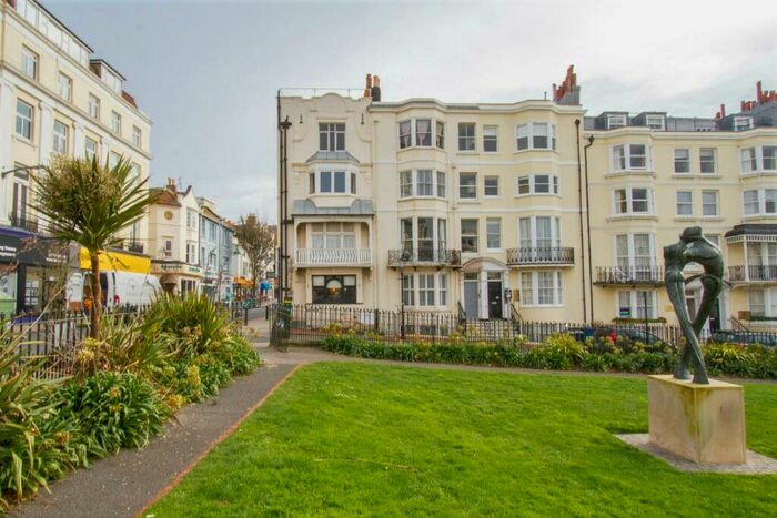 1 Bedroom Apartment To Rent In New Steine, Brighton, BN2