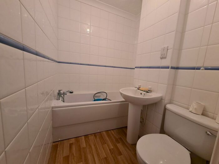 1 Bedroom Flat To Rent In Michaelstowe Drive, Harwich, CO12