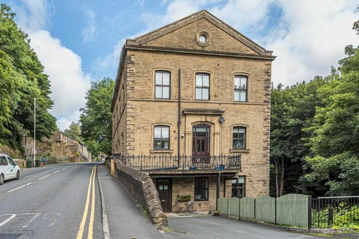 1 Bedroom Flat To Rent In Moorland Ridge, Butler Lane, Baildon, BD17