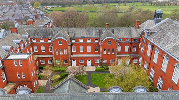 2 Bedroom Flat For Sale In Springhill Court, Wavertree, L15