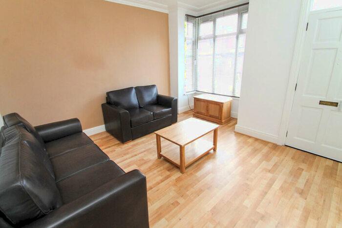 3 Bedroom Terraced House To Rent In Bentley Grove, Meanwood, Leeds, LS6