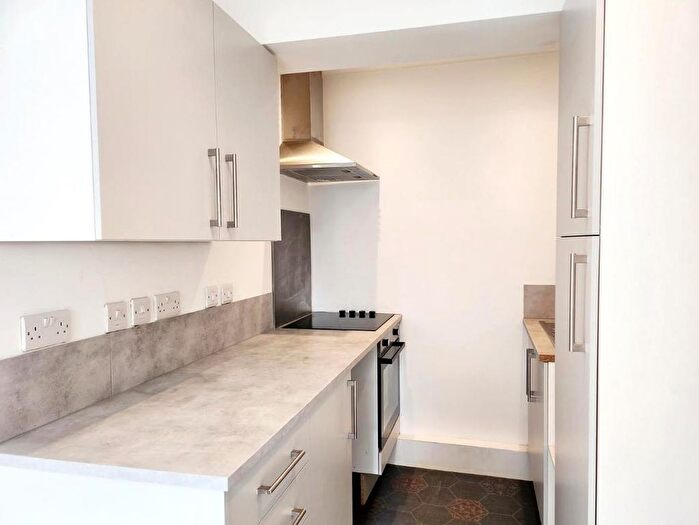 1 Bedroom Flat To Rent In Wood Street, Ashton-Under-Lyne, OL6