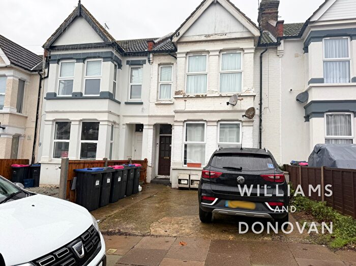 1 Bedroom Flat To Rent In Cheltenham Road, Southend-On-Sea, SS1