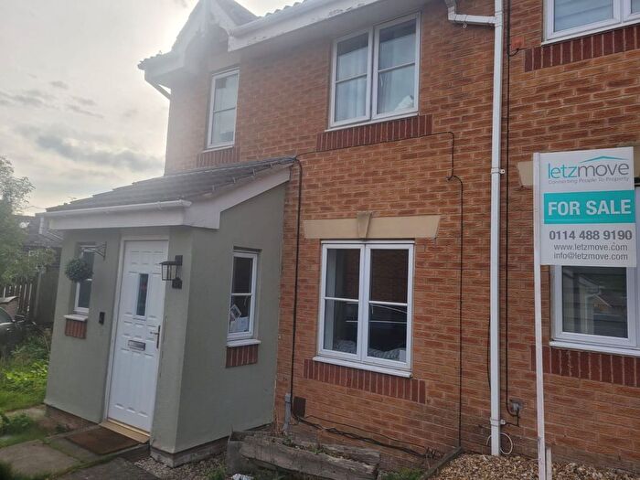 3 Bedroom End Of Terrace House For Sale In Ironstone Crescent, Chapeltown, S35