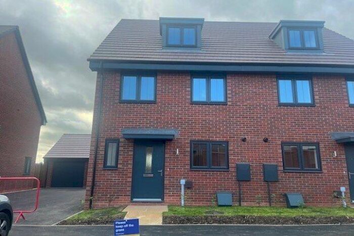 4 Bedroom Property To Rent In Robert Adam Road, Derby, DE22