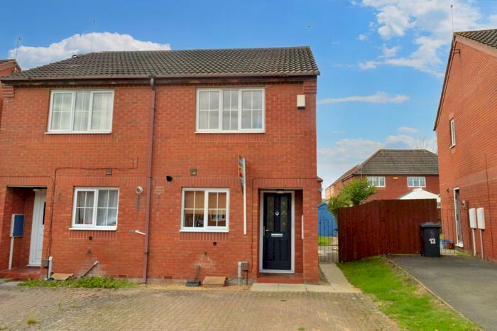2 Bedroom Semi-Detached House To Rent In Tillingham Road, Humberstone, Leicester, LE5