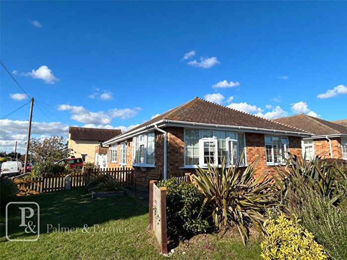 2 Bedroom Bungalow For Sale In Windermere Road, Holland-On-Sea, Clacton-On-Sea, CO15