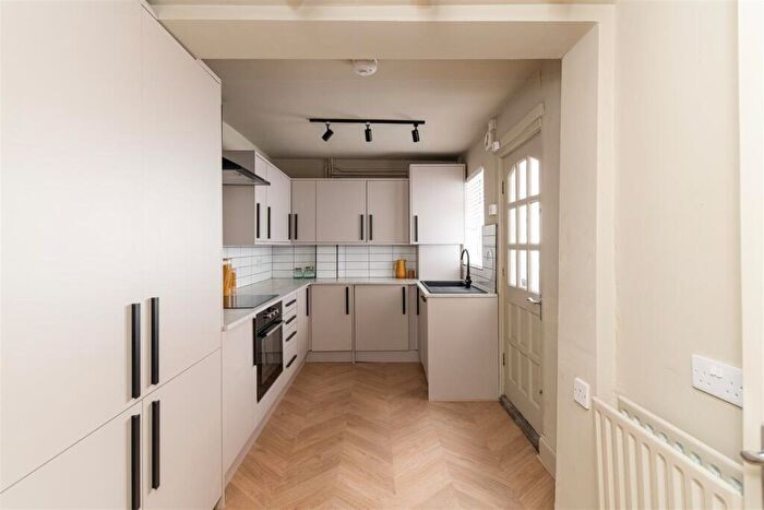 6 Bedroom Terraced House To Rent In Springbank Road, Sandyford, Newcastle Upon Tyne, NE2