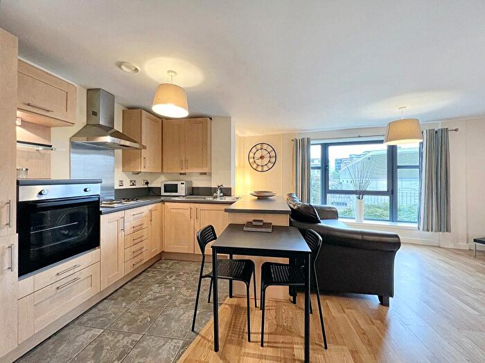 1 Bedroom Apartment For Sale In Mill Road, Gateshead, Tyne And Wear, NE8