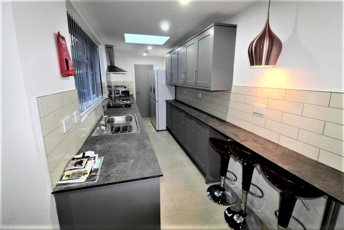 5 Bedroom Terraced House To Rent In Oxford Street, Coventry, CV1