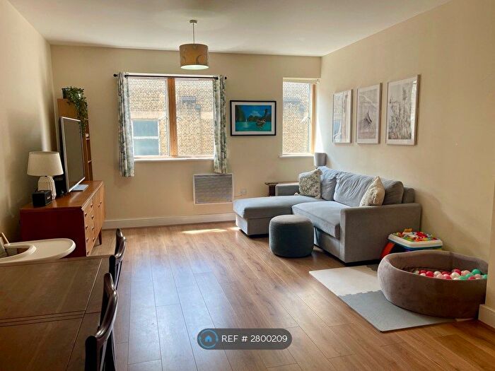 1 Bedroom Flat To Rent In Pipers House, London, SE10