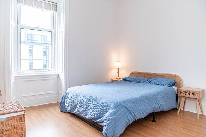 1 Bedroom Flat To Rent In Mcdonald Road, Edinburgh, EH7