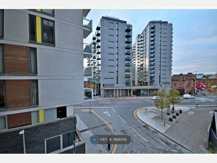 2 Bedroom Flat To Rent In Queen St, Manchester, M3