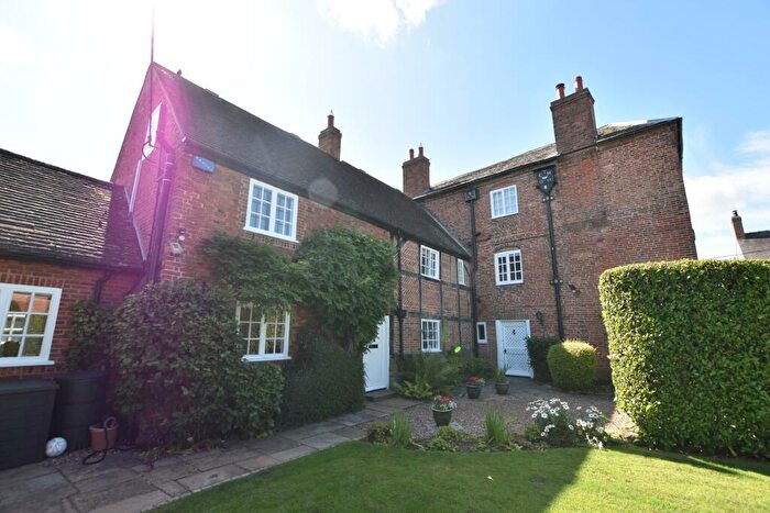 5 Bedroom Detached House For Sale In The Manor House, LE12