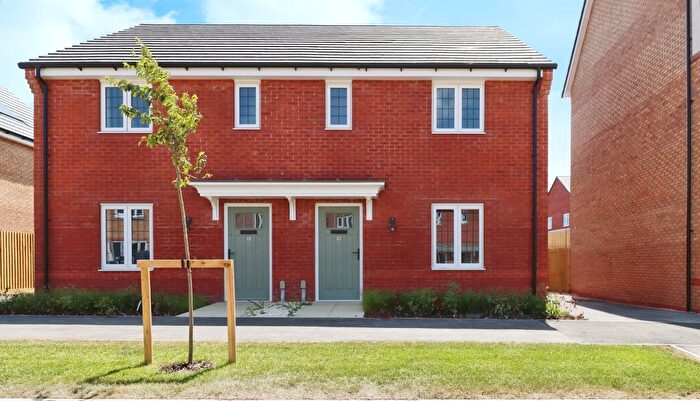 2 Bedroom Semi Detached House For Sale In Saxon Park, Desborough, Kettering, NN14