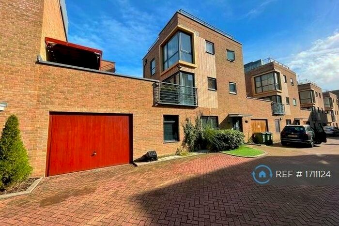 5 Bedroom Terraced House To Rent In Canon Place, Southampton, SO19