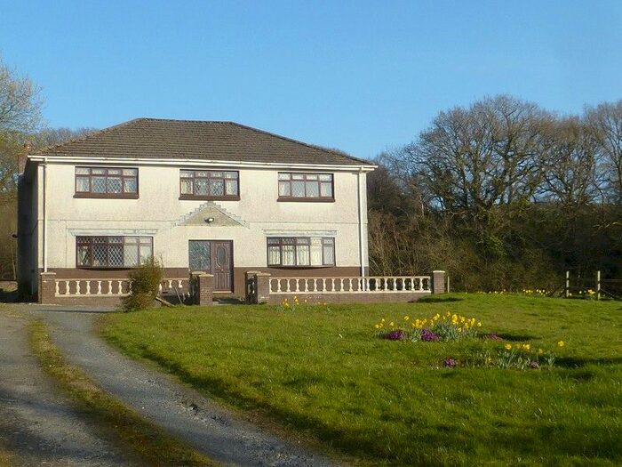 4 Bedroom Detached House For Sale In Maerdy Road, Betws, Ammanford, Carmarthenshire., SA18