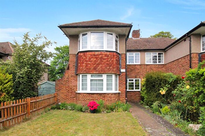 2 Bedroom Maisonette For Sale In St. Marys Close, Ewell Village, KT17
