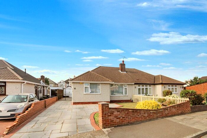 2 Bedroom Bungalow To Rent In Stuart Evans Close, Welling, Kent, DA16