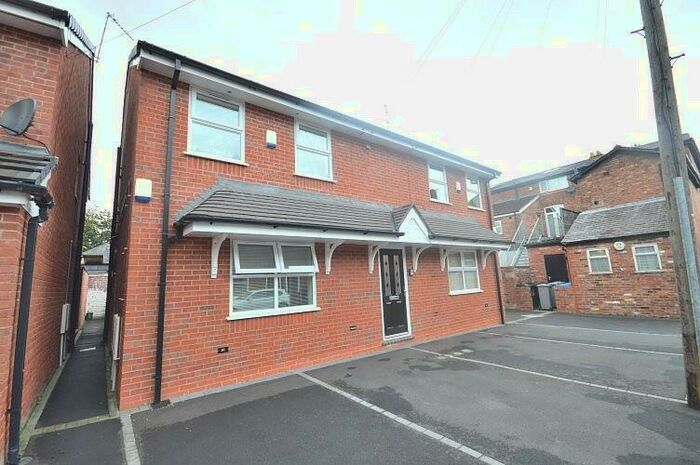 1 Bedroom Apartment To Rent In The Grove, Sale, M33