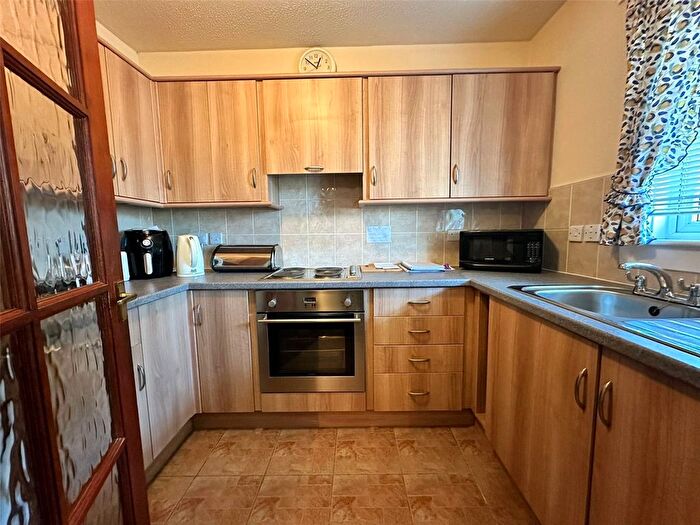 1 Bedroom Flat For Sale In Dumbarton Road, Old Kilpatrick, G60