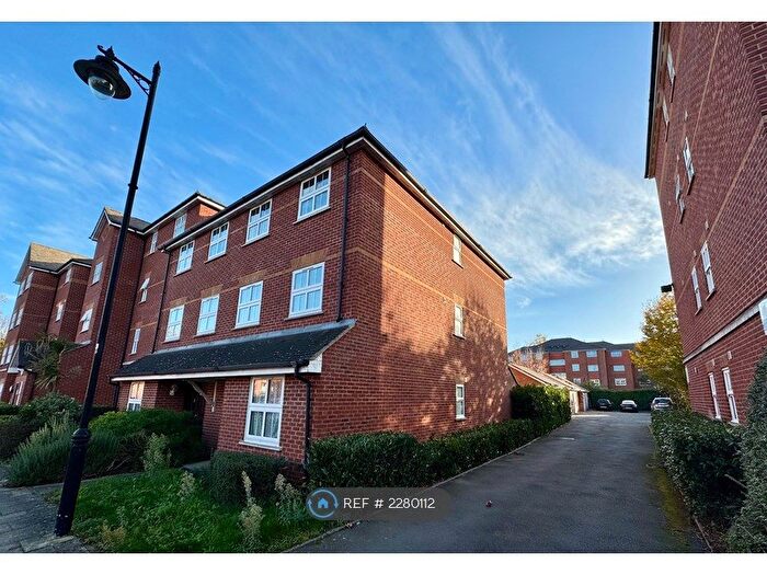 5 Bedroom End Of Terrace House To Rent In Massingberd Way, Tooting Bec, SW17
